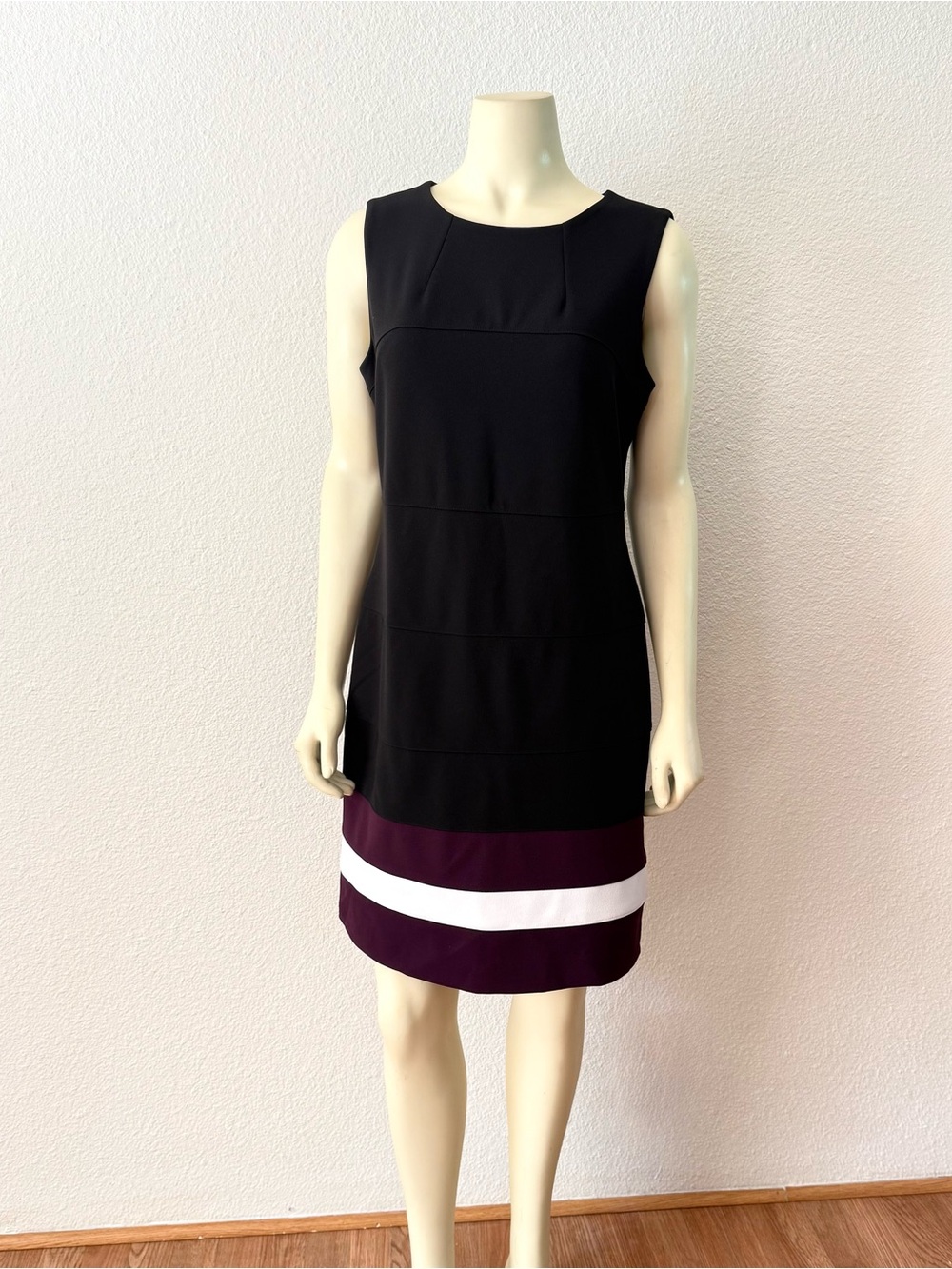 Tommy Hilfiger Dress 6 Black Purple White Colorblock Sleeveless Sheath Workwear